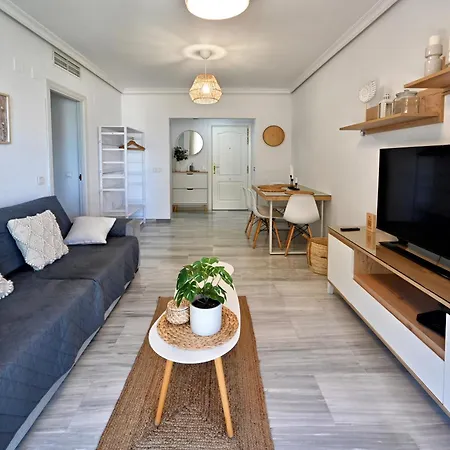 Rent4 Malaga Alamar Апартаменты