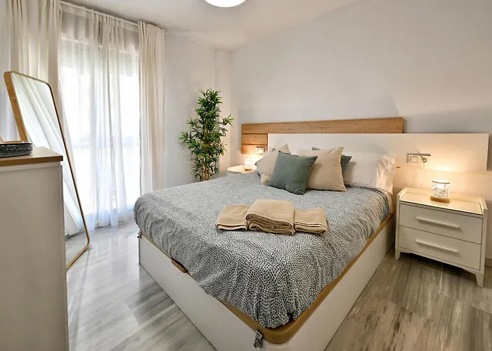 Rent4 Málaga Alamar *